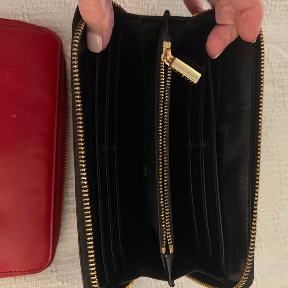 Tory Burch Red and Black Zip Wallet Duo - Picture 5 of 8